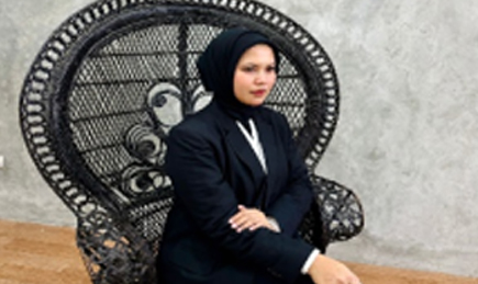 Neneng Pratiwi Zahra, SH.,MH